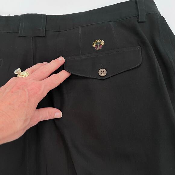 TOMMY BAHAMAS MENS 100% SILK TOROLA PLEATED SHORTS BLACK SIZE 36 - Picture 6 of 13